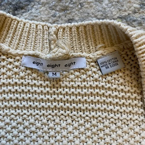 Eight eight eight Women’a Cream Knit Sweater size medium - Picture 2 of 3
